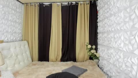 asianpetitefucker01 online show from June 27, 2:01 pm