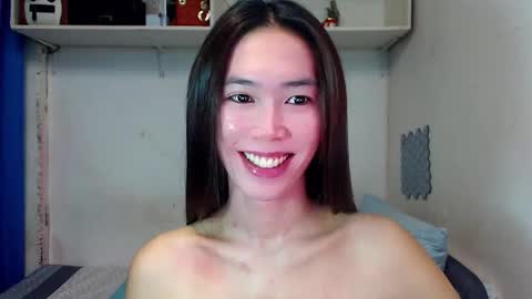 J A D E online show from November 30, 10:29 am