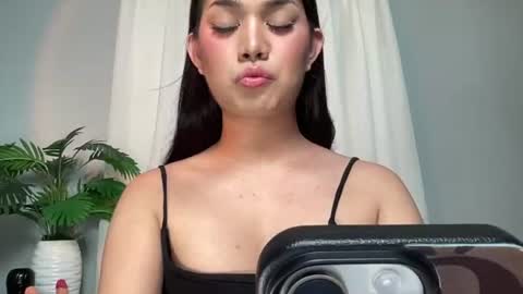 Lily online show from June 27, 4:57 pm