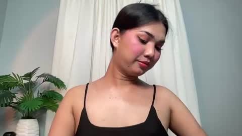 Lily online show from June 30, 9:59 pm