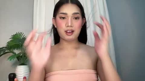 Lily online show from July 8, 12:04 am