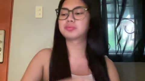 Lily online show from July 19, 3:33 am