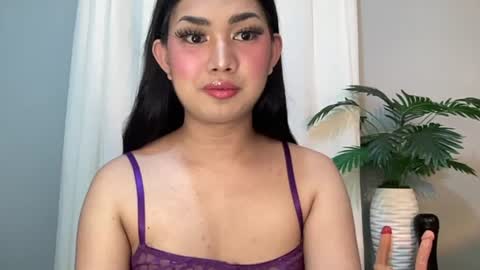 Lily online show from July 24, 12:48 pm