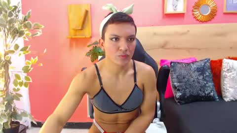 ASLY online show from July 7, 12:31 pm