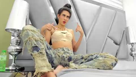 atenea online show from June 19, 9:14 am