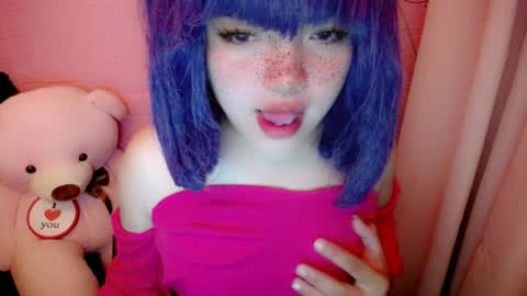 cute online show from June 28, 9:30 pm