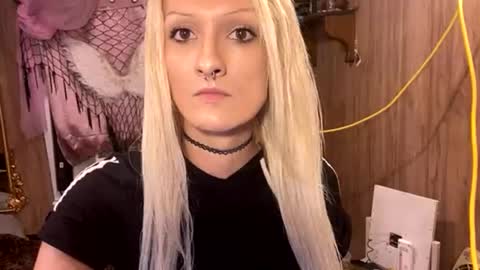 Destiny Nicole online show from July 3, 8:53 am