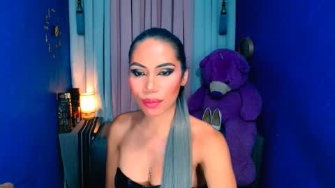 Ava online show from January 22, 10:07 am