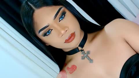 Ava online show from December 4, 8:51 am