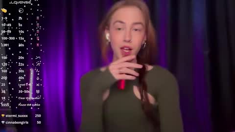 avril_pearly_ online show from February 6, 10:54 am