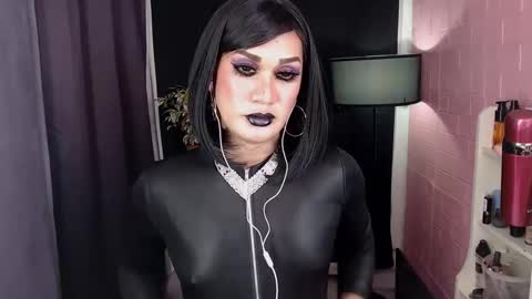 aya online show from February 14, 5:09 am