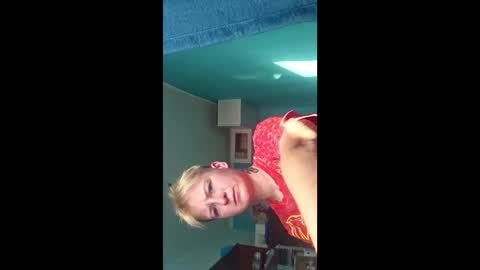 ayeshasahsman online show from December 1, 9:01 am