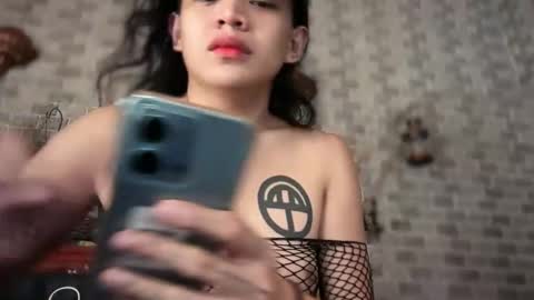 aymkyline online show from June 4, 1:41 am
