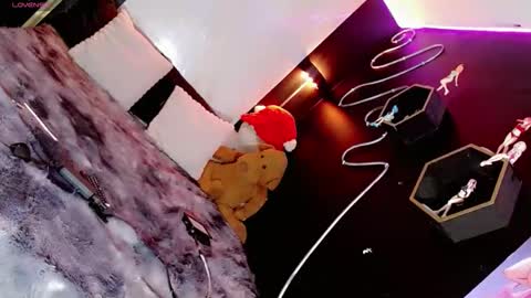 babycharol01 online show from June 2, 2:35 am