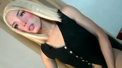 jasmine online show from June 22, 10:12 am