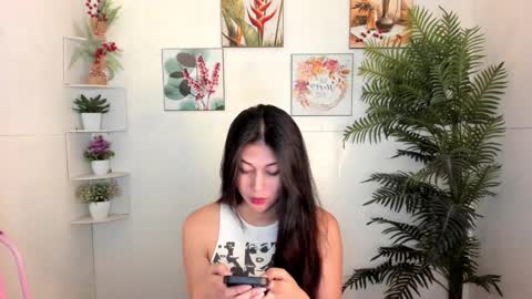 Joshaine online show from December 1, 4:31 pm