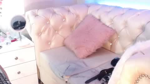 barbiefox_ online show from July 17, 12:49 am