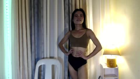 barbiexxxnaughty_28 online show from July 28, 12:17 am