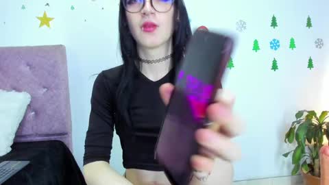    online show from December 19, 8:02 pm