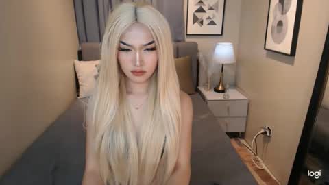 PEARL X NIKKI online show from June 1, 8:54 pm