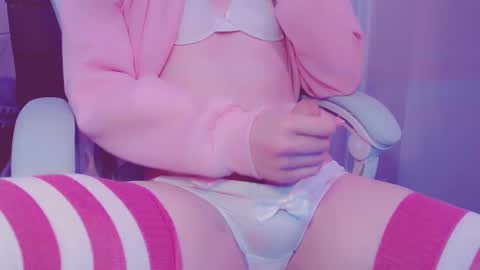 Becca online show from February 13, 8:03 pm