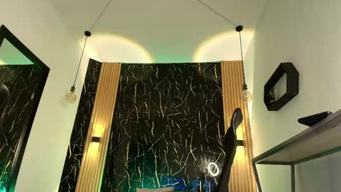     online show from April 12, 8:12 pm