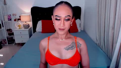 IM BELLA online show from July 12, 5:16 pm