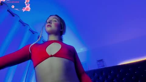 bellaroge online show from April 29, 5:01 am