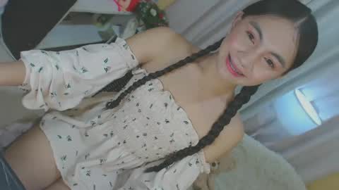 Snapshot of bigcock_yeng chatting on December 11, 10:49 pm Yeng online show from December 11, 10:49 pm