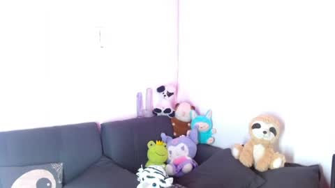 B-I-L-L-I-E 3 online show from April 11, 7:45 am