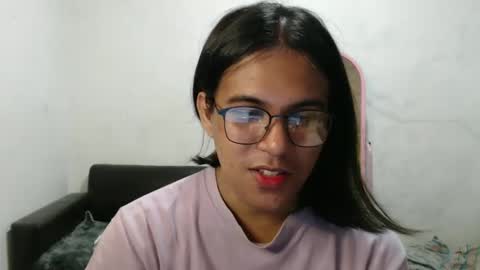 Ellez online show from December 5, 7:11 pm