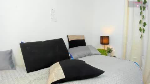 Estevez igestevezblaze1 online show from October 26, 2:29 am