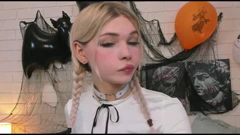 blondy_fina online show from October 29, 6:00 am