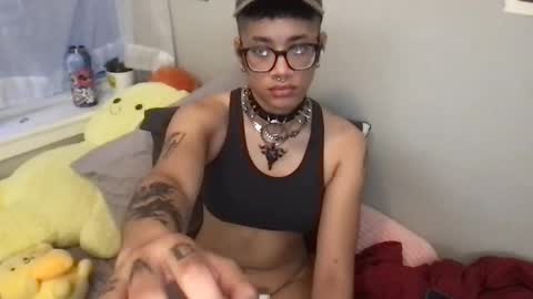 bloodrushbabe online show from April 2, 11:25 pm