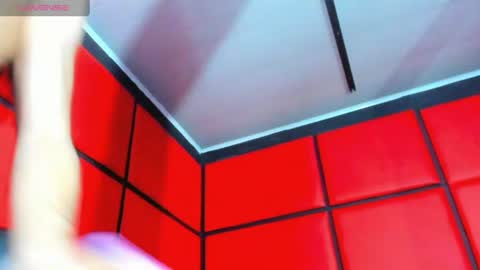 bouncing_bunnyxxx69 online show from June 10, 9:25 pm