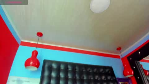 bouncing_bunnyxxx69 online show from June 14, 2:24 am