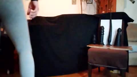 Bes7assquirt online show from December 15, 11:43 pm