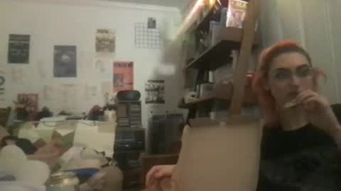 boywithbug online show from January 29, 1:58 am