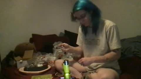 boywithbug online show from November 29, 1:18 am