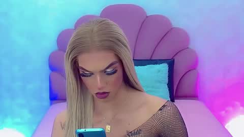 BRIANA online show from December 11, 3:37 pm