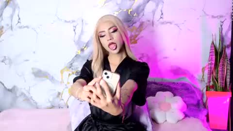 briana_white online show from June 12, 5:34 pm