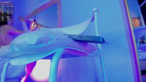 BritannyClaire online show from April 2, 6:11 am