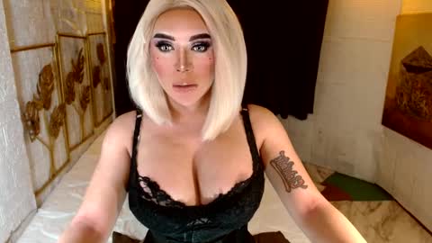 Lucienne online show from September 22, 9:42 pm