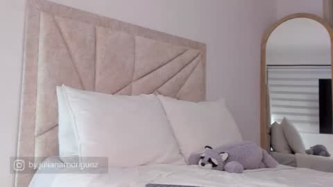   online show from July 30, 4:22 am