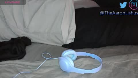 AaronBSassxxx online show from June 3, 6:44 pm