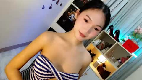 caitlin online show from July 26, 12:41 am