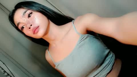 call_me_nina online show from June 18, 11:37 am