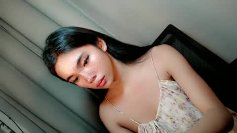 call_me_nina online show from June 22, 11:40 am