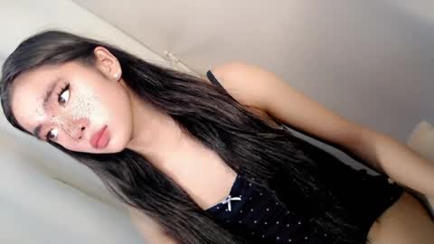 call_me_nina online show from July 20, 11:40 pm