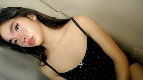 call_me_nina online show from July 28, 11:17 am